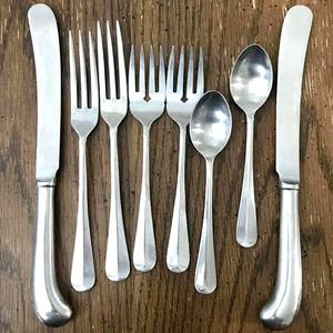 Juego de cubiertos chapados en plata con mango de diseño de bucle increíble Cubiertos de metal de lujo para Bodas de acero inoxidable - Product Image 2