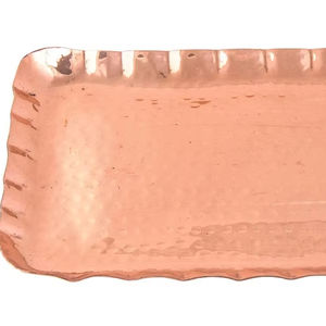 Bandeja de cobre en relieve con borde adornado Multiuso para presentación de regalos de boda a precio al por mayor de AALIYAN IMPEX - Product Image 1