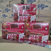 Mejores ventas KitKat 4F 35g barra de chocolate sabor a leche dulce con mejor precio al por mayor AluFoil empaquetado galleta caramelo ingredientes
