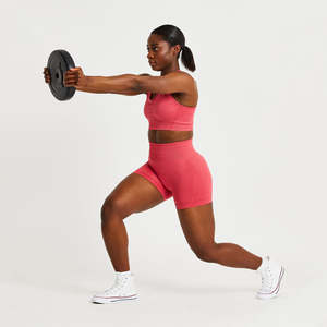 2025 Shorts de yoga de fitness à séchage rapide de haute qualité pour femmes mode d'été respirante avec motif chaud - Product Image 2