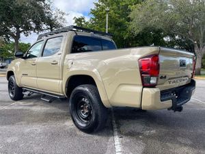 2020 para Tacoma SR5 V6 cabina doble RWD usado listo Envío Automático Turbo motor R18 neumáticos asientos de tela Interior oscuro camioneta izquierda - Product Image 5