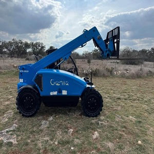 Manipulador telescópico Genie GTH 1256 diseñado para trabajos de construcción exigentes con motor diésel de 120 HP y sistema de 3 modos de dirección - Product Image 5