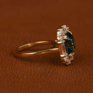 Anillo de compromiso de corte Asscher verde cultivado en laboratorio clásico de oro sólido de 14 quilates, anillo de diamante creado en laboratorio certificado IGI glamoroso - Product Image 3