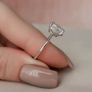 Anillo de compromiso de diamante de corte ovalado 2tcw Lab, anillo de regalo de lujo de moda de oro de Plata de Ley 925 para mujer, certificado IGI - Product Image 4