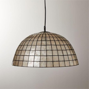 Luz Única Bola De Vidro De Latão Em Forma Costeira Natural Capiz Shell Tiered Lustre Globo Pingente Luz Design Moderno