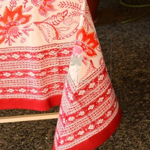 ผ้าปูโต๊ะพิมพ์ลายบล็อคมือสไตล์อินเดียผ้าปูโต๊ะพิมพ์ลายบล็อคสีฟ้าผ้าปูโต๊ะสี่เหลี่ยมผืนผ้ายาวถึงพื้นผ้าคลุมสีฟ้า - Product Image 1