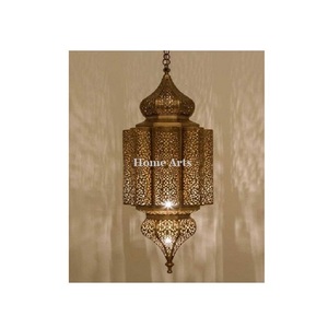 Lanterne en fer forgé au design attrayant, qualité supérieure, forme personnalisée, fabriquée en Inde - Product Image 1