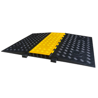 Rampe de câble en caoutchouc PVC industriel à 5 canaux conforme à la norme ADA