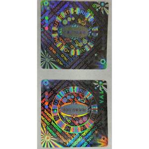 Étiquettes personnalisées en polyester holographique argenté SPICK GLOBAL, autocollantes, résistantes à l'eau, impression UV, surface laminée avec code-barres - Product Image 4