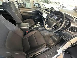 Camioneta pickup usada Clean 2020 Toyo-ta Hilux Raider 2.8L V6 - Product Image 4