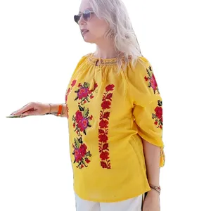 เสื้อผู้หญิงแขนสั้นลำลองปักลายดอกไม้สีมัสตาร์ดแขนสั้นโรมาเนีย