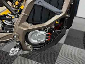 Nueva Motocicleta Eléctrica Todoterreno SURRR-ON ULTRA BEE X HP, Venta Rápida, 100% Auténtica - Product Image 2