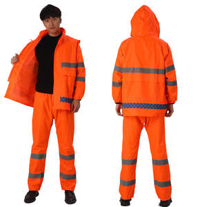 Traje de lluvia de último diseño Traje de lluvia de la mejor calidad Hecho en material de poliéster Traje de lluvia para uso al aire libre - Product Image 5