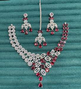 ชุดสร้อยคอประกายเพชรแบบอเมริกันพร้อมต่างหูที่เข้ากันเครื่องประดับอินเดียสำหรับผู้หญิงทุกการใช้งานและงานเลี้ยง - Product Image 5