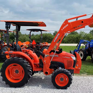 Modelo de tractor Kubota L2501 de 25HP con cargador frontal y implementos de retroexcavadora adjuntos - Product Image 1