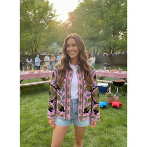 Veste en coton Suzani rose orchidée Bagh-e-Anar brodée à la main avec des motifs olive et ardoise, idéale pour la saison printanière - Product Image 6