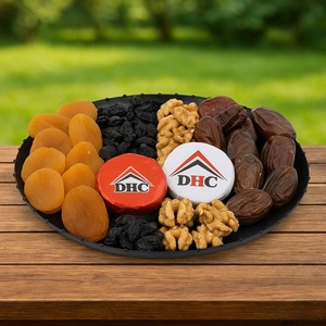 La bandeja de servicio de metal decorativa de color dorado agrega un toque lujoso a su Mesa, haciendo que cada momento de servicio sea especial - Product Image 6