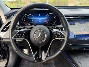 Mercedes-Benz Clase E E 350 4MATIC AWD Plus 2025 Usado en Buen Estado, Sin Accidentes, Volante a la Izquierda/Derecha - Product Image 3