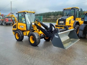 รถตักล้อยาง JCB 406 ปี 2021 พร้อมหัวเจาะ รับน้ำหนักได้ 45 ตัน พร้อมเกียร์และลูกปืน - Product Image 4