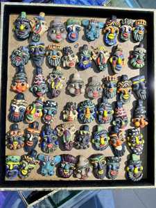 Muñecas de cristal hechas a medida en varios colores adecuadas para colgar en la pared, ideales para reventa en tiendas de regalos y artesanías - Product Image 3