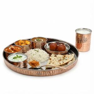 Service de table de haute qualité en acier inoxydable cuivré, comprenant un plateau Thali, un verre, une cuillère, 3 bols, un bol à dessert, service de table moderne - Product Image 3