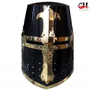 クルセイダー中世の騎士ロシアのヘルメット18ゲージ鋼
