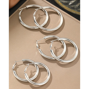 Pendientes de aro Vintage exquisitos y elegantes para mujer, diseño geométrico Circular de simplicidad suave, aleación hecha principalmente para mujer de GFEZK002-J - Product Image 6