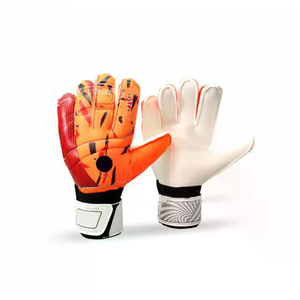 Gants de gardien de but de football professionnel personnalisables en latex respirant pour gardien de but de football entièrement personnalisés - Product Image 1