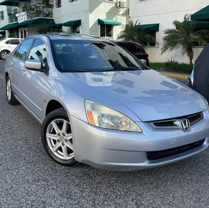 Usado cuidadosamente 2023 Honda Accord dirección izquierda Euro IV emisión - Product Image 1