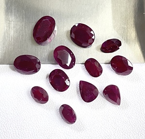 Pierre précieuse de qualité supérieure, 100% naturelle, rubis africain chauffé, taille ovale en forme de poire 5x7mm, 60 carats, couleur rouge sang, pierre précieuse en vrac pour la fabrication de bijoux - Product Image 4