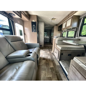 Caravana Usada T-h-o-r C-h-a-t-e-au 31W del 2020 en Venta con Descuento - Product Image 5