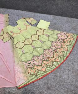 Robe prête à porter avec fil épais broderie à la main pour femmes adultes vêtements traditionnels indiens pakistanais vêtements ethniques - Product Image 3