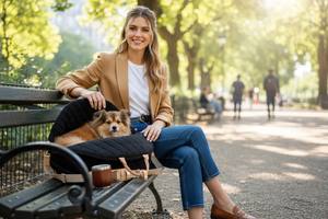 เบาะรองนั่งในรถสำหรับสุนัขบุผ้านุ่มสายรัดปรับได้น้ำหนักเบาพกพาได้สำหรับเดินทางเล่นกีฬาที่หรูหรา - Product Image 6