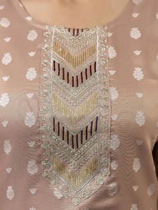 Wholesale Supply Stylish Women Embroidered Straight <b>Kurti</b> for Daily Wear or Office Available at Affordable Price - Product Image 5