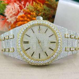 Reloj de lujo Premium para hombre de doble tono con diamantes de moissanita helados de estilo hip hop antiguo personalizados y pantalla de cristal elegante - Product Image 1