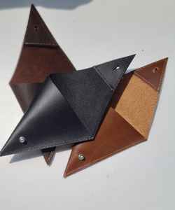 Porte-monnaie en cuir Triangle en cuir de qualité supérieure noir et marron - Product Image 3