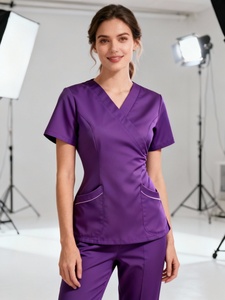 Conjunto de Uniforme Médico para Mujer StreamFit, Tela Ligera y Elástica con Aspecto Elegante y Movimiento Flexible, Perfecto para el Trabajo Médico Diario - Product Image 6