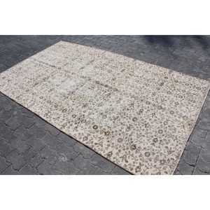 พรมตุรกีวินเทจ ขนาด 5.3x8.8 ฟุต พรมขนสัตว์สีขาวน้ำตาลลายแบบนามธรรม - Product Image 2