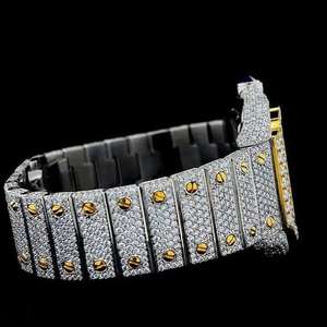 Poignet en diamant Moissanite 41mm VVS Clarity Iced Out personnalisable avec mouvement automatique Montres faites à la main pour hommes - Product Image 4