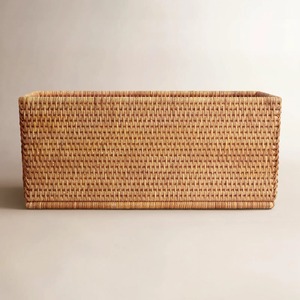 Cesta rectangular simple de ratán en colores personalizados, cesta de almacenamiento hecha a mano, venta al por mayor, ecológica, hecha en Vietnam - Product Image 1