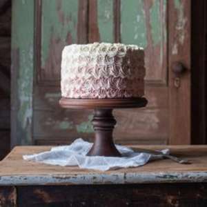 Présentoir à gâteaux rustique en bois avec base solide pour un présentoir à gâteaux élégant lors d'un anniversaire de mariage et d'événements spéciaux - Product Image 1