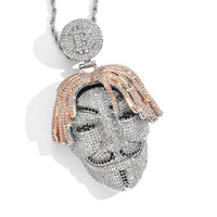 Collier pendentif inspiré de l'anime avec pierres multicolores, bijoux hip-hop audacieux en gros pour les rappeurs et les fans de streetwear