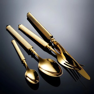 Ensemble de couverts de luxe en bois doré, écologiques, anti-huile et résistants à la chaleur, avec poignée texturée en corde, idéal pour les mariages, les fêtes et les dîners à la maison - Product Image 4