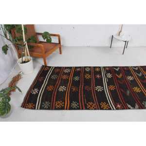 Tapis turc vintage, tapis de couloir 3,6x11,3 pieds, tapis en laine à carreaux noirs et rouges - Product Image 3