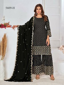 Muy demandado Hermoso diseño Trabajo de secuencia múltiple Trabajo de belleza interior Boda y compromiso Especial Salwar Kameez - Product Image 2