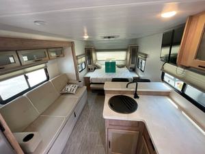 F-o-r-e-s-t R-i-v-e-r No B-o-u-n-d-a-r-i-e-s 19.6 d'occasion 2022 - Product Image 6