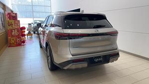Oferta Especial: Infiniti QX60 2025 2.0T AWD SUV Mediano-Grande Diésel de Lujo, Automático, con Asientos de Cuero y Techo Corredizo - Product Image 4
