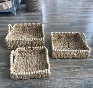 Le Vietnam fabrique des plateaux de service en jacinthe d'eau avec poignées Plateau tissé écologique décoratif pour la maison fabriqué au Vietnam - Product Image 6