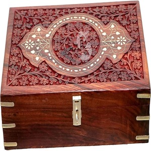 Organizador de joyas de madera Premium hecho a mano de 12 pulgadas Sheesham/Rose Wood con almacenamiento de joyas talladas en latón - Product Image 4