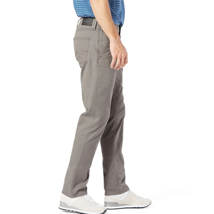 Pantalones de hombre de corte recto que moldean las líneas de forma impecable con movimiento seguro, desde las tareas matutinas hasta los planes nocturnos. - Product Image 4